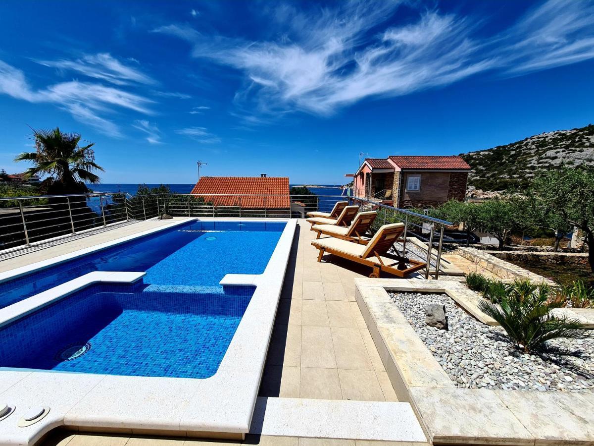 Villa Sucic Razanj روغوزنيكا المظهر الخارجي الصورة